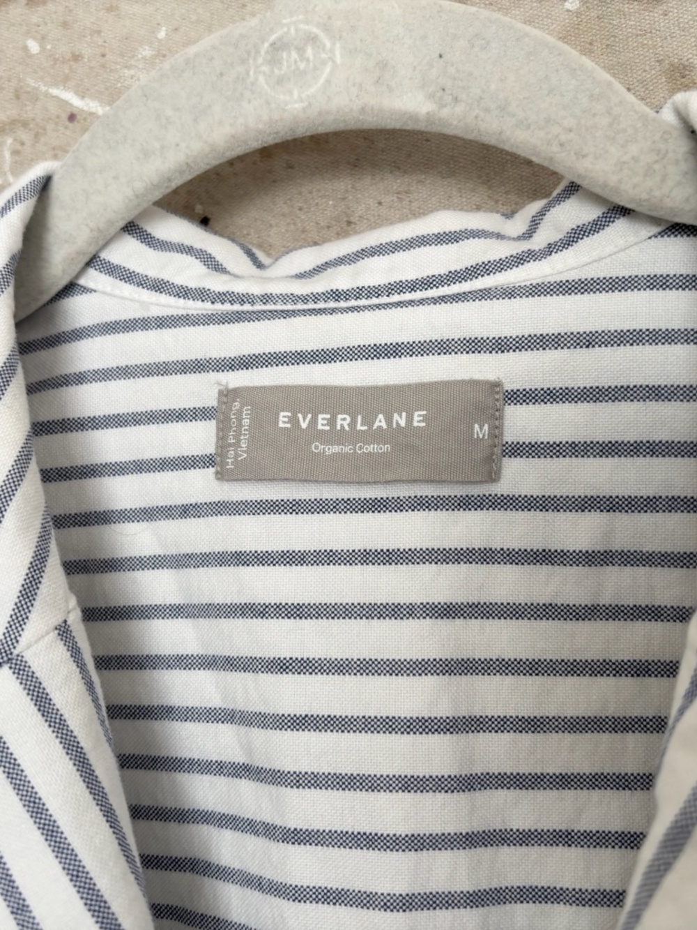 Everlane White and Blue Striped Short-Sleeve Camp Collar Shirt - Picture 5 of 7